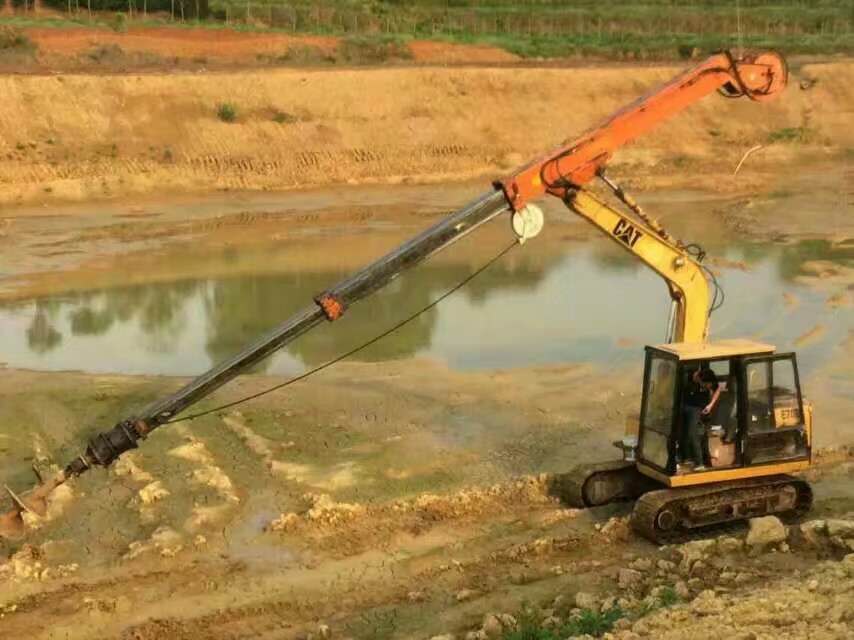 長(zhǎng)臂挖掘機(jī)廠家、挖機(jī)加長(zhǎng)臂廠家、加長(zhǎng)臂挖機(jī)