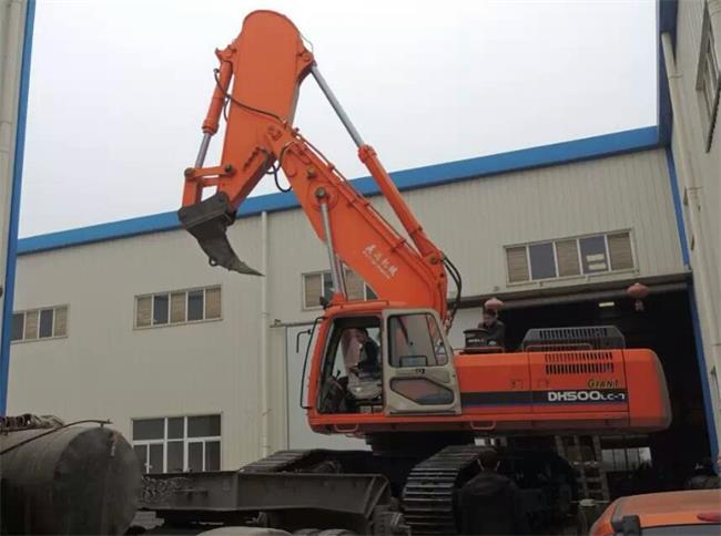 挖掘機(jī)巖石臂，挖掘機(jī)巖石臂廠家，挖掘機(jī)改裝巖石臂